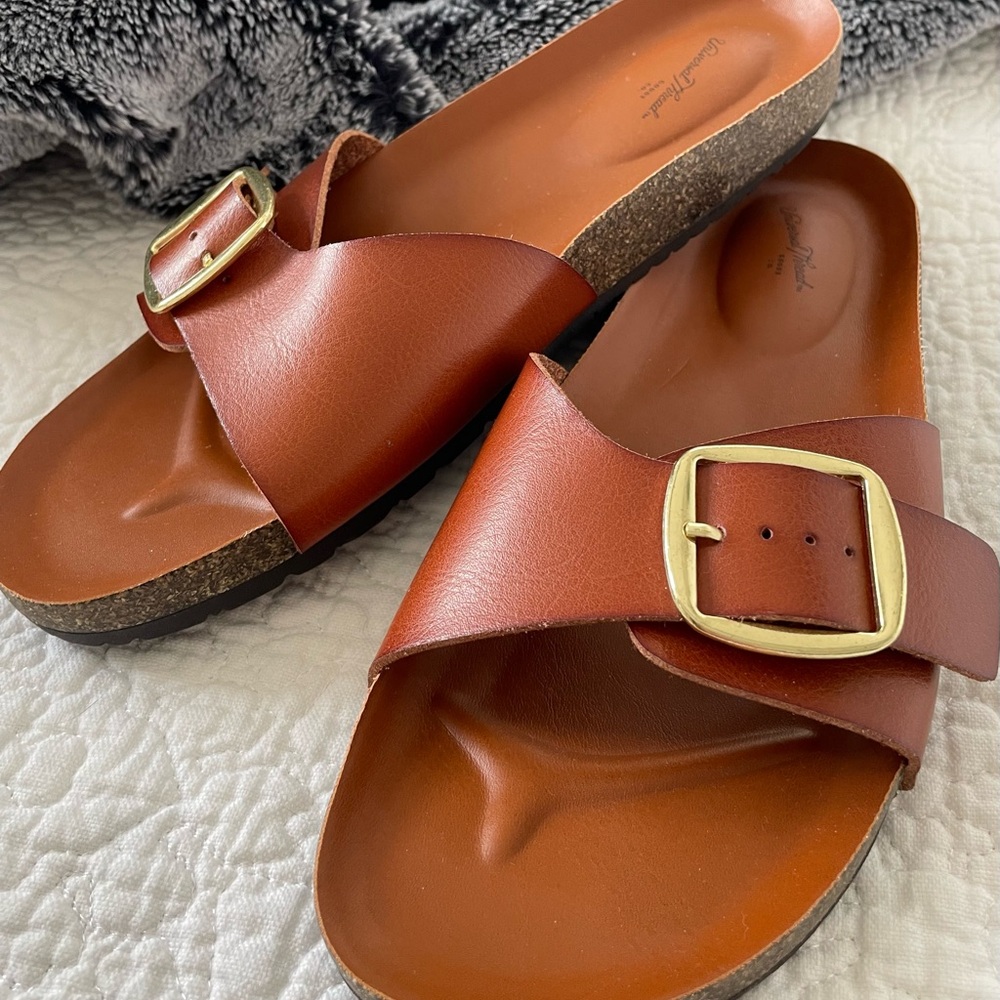 Universal Thread Brown Leather Slide Sandals with Gold Buckle